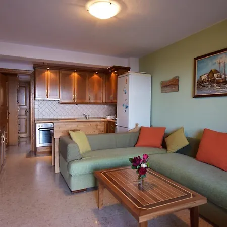 Camellia Beachfront House Potidea *