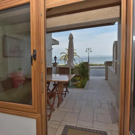 Camellia Beachfront House Potidea